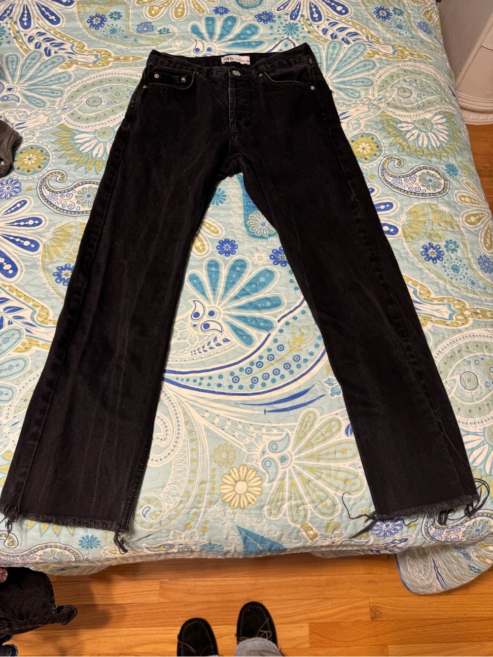 Zara Black Ankle-Length Cropped Jeans